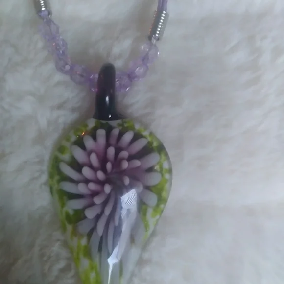 RELISTED🎉Host Pick 9/11 NWOT Purple Calla Lily Green Glass Flower Pendant - Picture 10 of 15